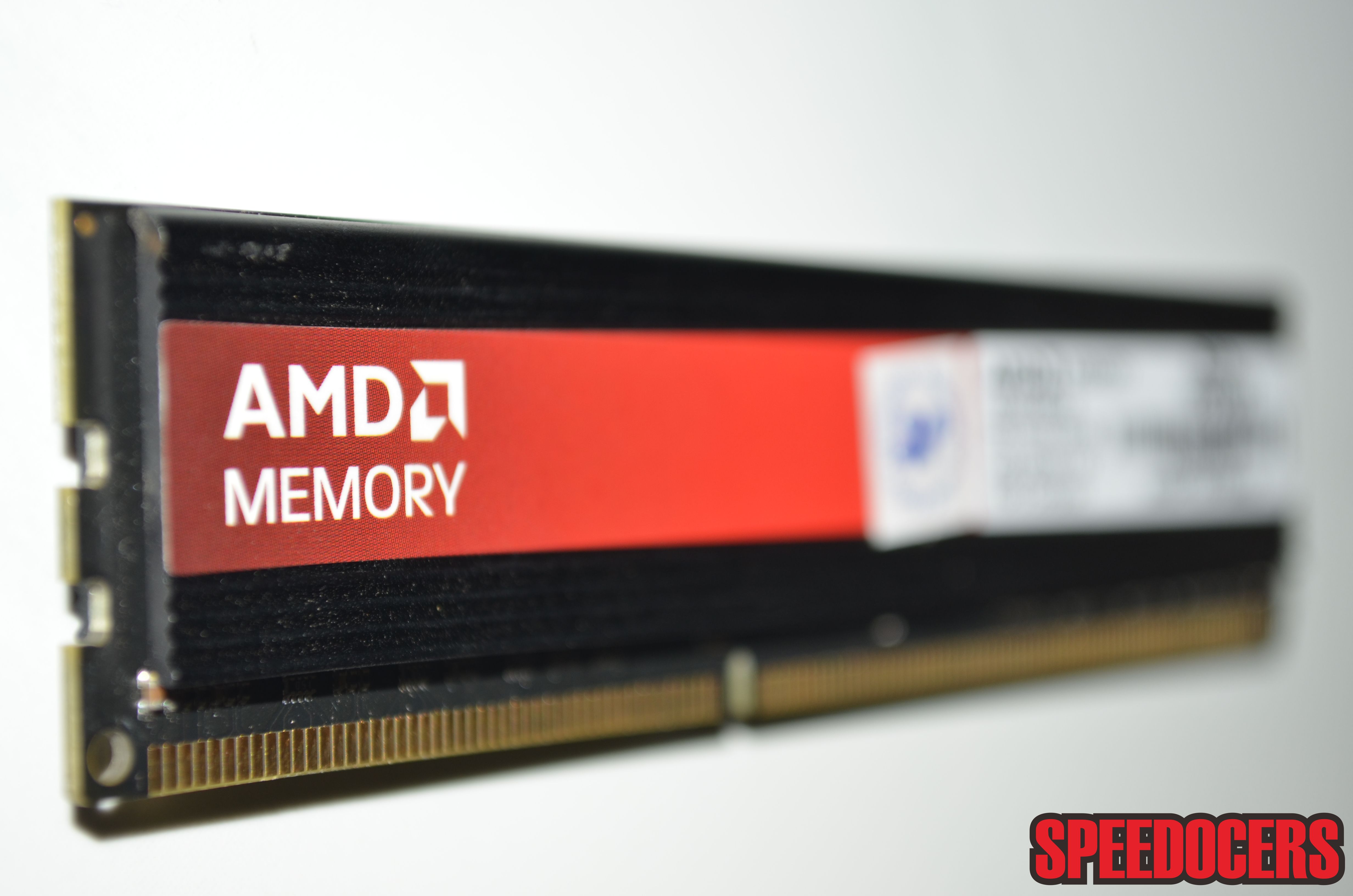Поддержка памяти amd. АМД память 8 16 ГБ. Оперативная память AMD Radeon. Оперативная память AMD Radeon 9,. Оперативная память АМД 2 по 8.